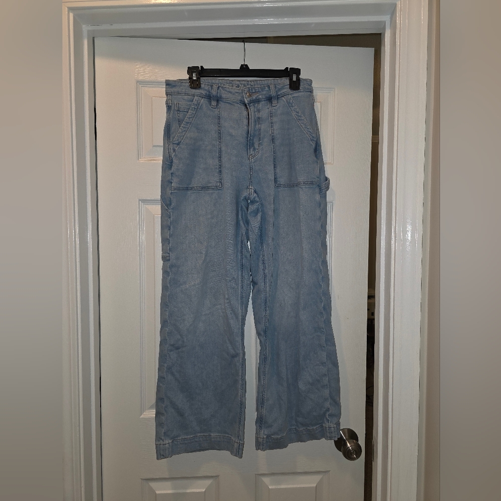 American Eagle Super High-Rise Baggy Wide Leg Jeans Size 6 Short